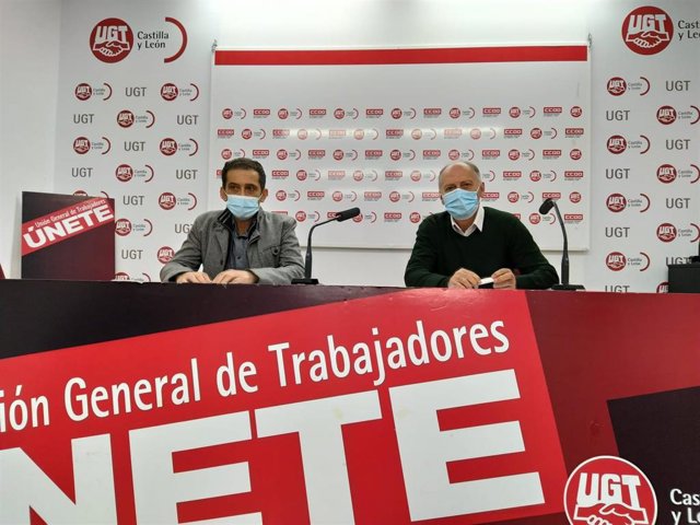 De izquierda a derecha, los secretarios generales de CCOO y UGT, Vicente Andrés y Faustino Temprano, respectivamente.