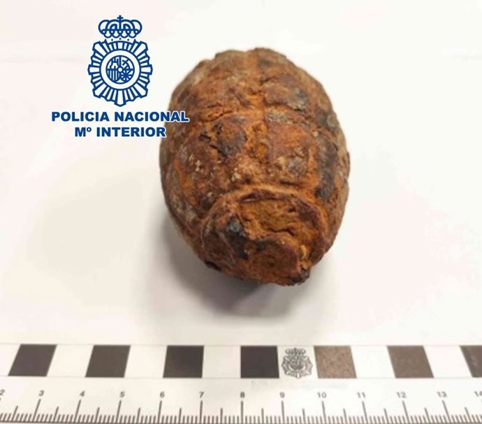 Granada desactivada en un polígono