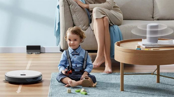 Yeedi presenta sus nuevos robots aspiradores.