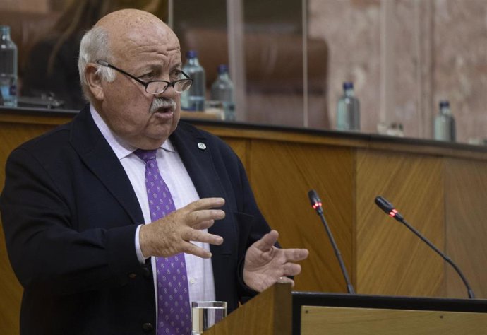 El consejero de Salud y Familias, Jesús Aguirre.