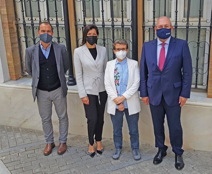 Ana Fernández Peña se ha alzado con el primer premio de la VIII Edición del Premio de Estudios Onubenses La Rábida.