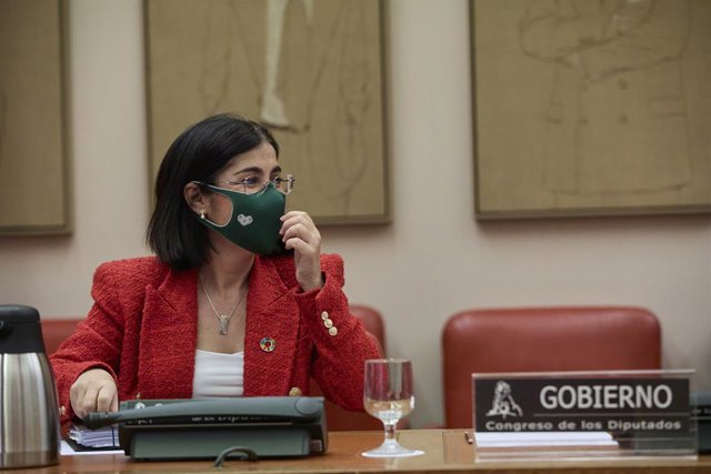 La ministra de Sanitat, Carolina Darias, en la sessió plenària al Congrés dels Diputats.