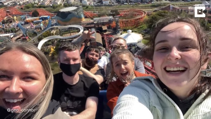 La montaña rusa más alta de Reino Unido dejó de funcionar y dejó atrapadas a varias personas a 65 metros de altura