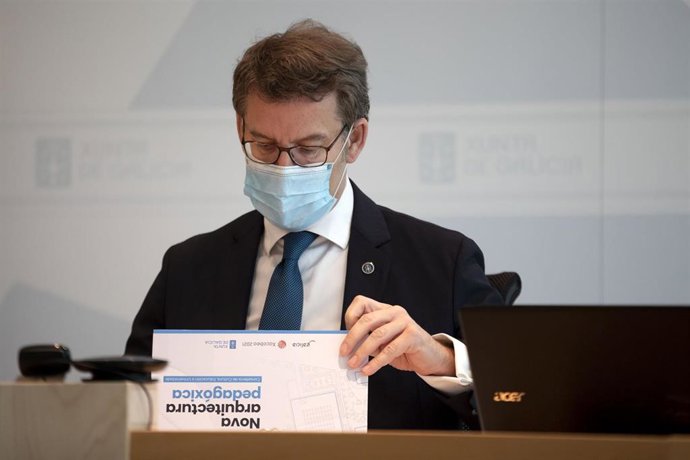 Archivo - El presidente de la Xunta, Alberto Núñez Feijóo, en el Consello de Xunta.