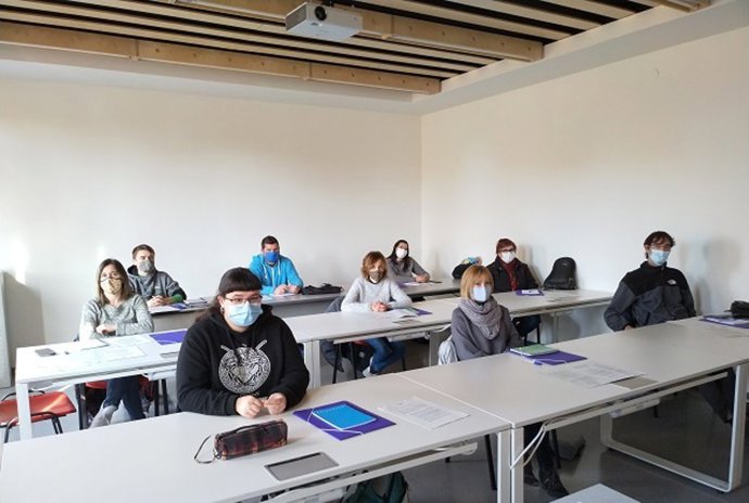 Las Lanzaderas de Empleo de Álava finalizan su quinta edición con casi un 50% de inserción laboral