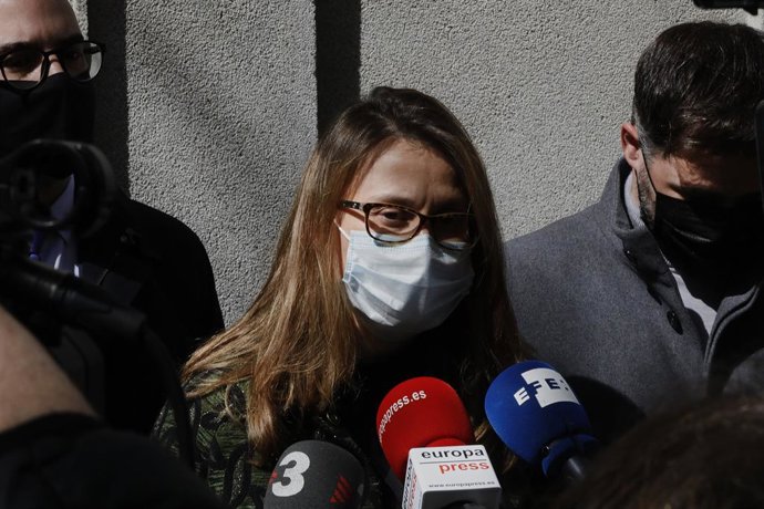 Archivo - La exconsellera de Agricultura, Ganadería, Pesca y Alimentación de la Generalitat Meritxell Serret responde a los medios a su salida del Tribunal Supremo donde ha comparecido voluntariamente, tras su regreso desde Bruselas, en Madrid, (España)