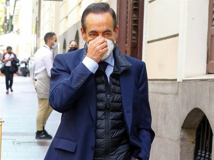 José Bono, hace unos días por el centro de la capital