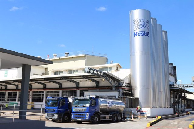 Archivo - La factoría de leche condensada de Nestlé de Pontevendra produjo 60.000 toneladas en 2020