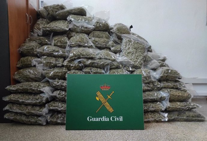 Imagen de los 179 kilos de marihuana incautada en La Jonquera (Girona)
