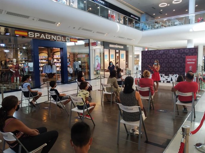 Marta Azcona, cuentacuentos en Vallsur