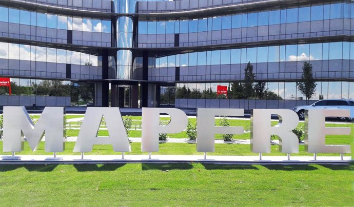 Archivo - Sede de Mapfre con el logo de la compañía
