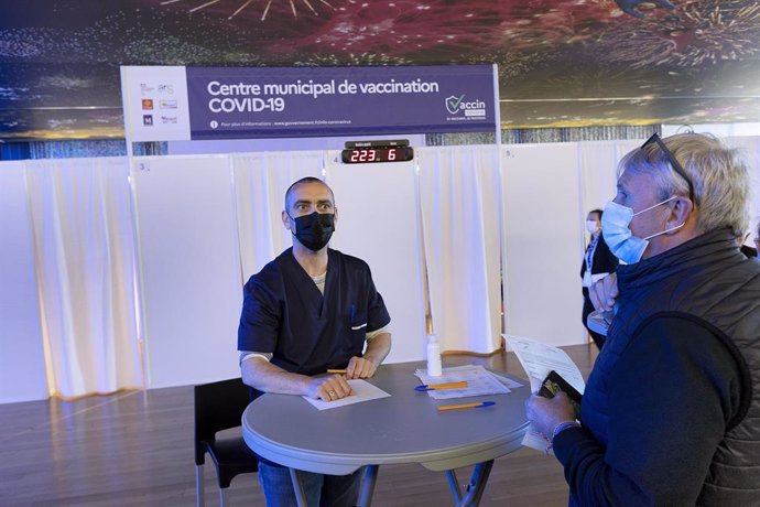 Centro de vacunación contra el coronavirus en Montpellier