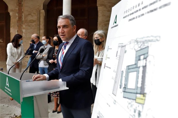 Los consejeros de Presidencia, Administración Pública e Interior, Elías Bendodo, presenta el proyecto de rehabilitación del Convento de la Trinidad a 30 de abril del 2021 en Málaga. Andalucía.
