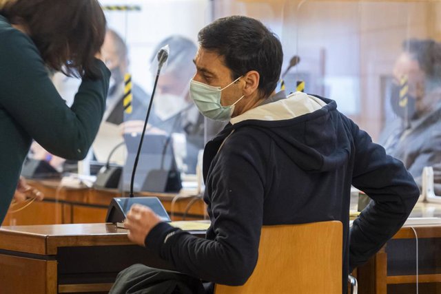 Archivo - El expresidente de Asaja Valladolid, Lino Rodríguez, durante el juicio en la Audiencia Provincial. 