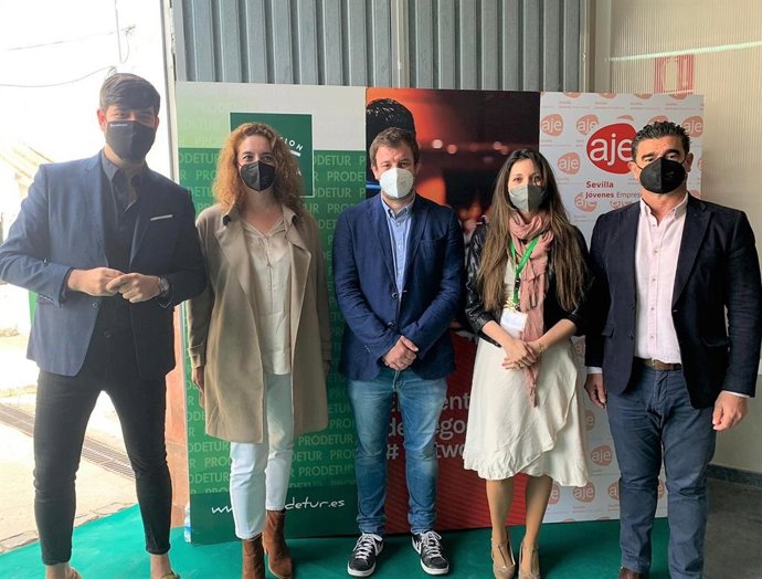 Encuentro de networking, en Villanueva de San Juan, de Prodetur y AJE