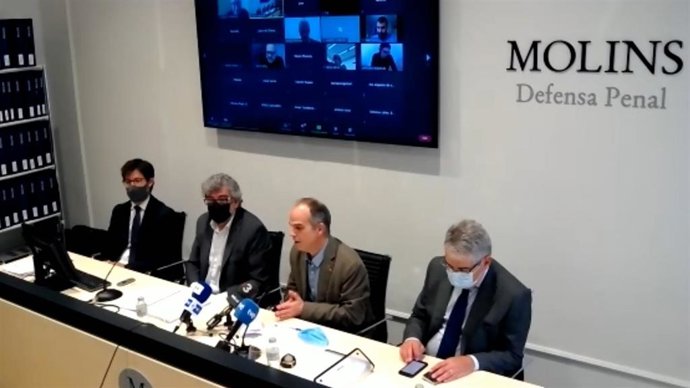 Rueda de prensa del exconseller Jordi Turull y su abogado, Jordi Pina, el 30 de abril de 2021.