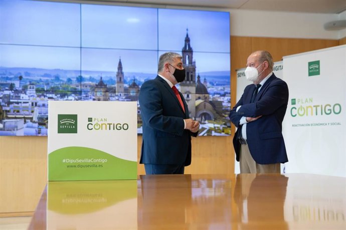 Reunión entre el presidente de Diputación y el alcalde de Écija