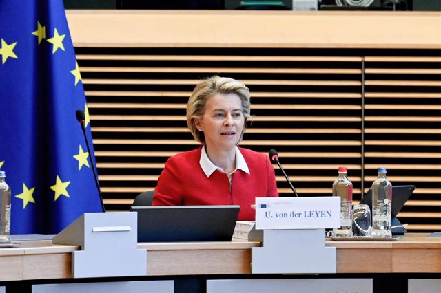 HANDOUT - 27 April 2021, Belgium, Brussels: European Commission President Ursula von der Leyen chairs the weekly commissioners meeting. The European Commission presented a new strategy on Tuesday to increase the numbers of rejected asylum seekers volunt