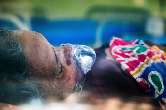 Un paciente con la COVID-19 en India