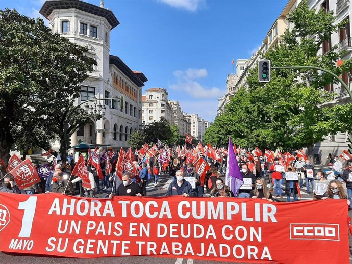 Concentración 1 Mayo 2021 en Santander