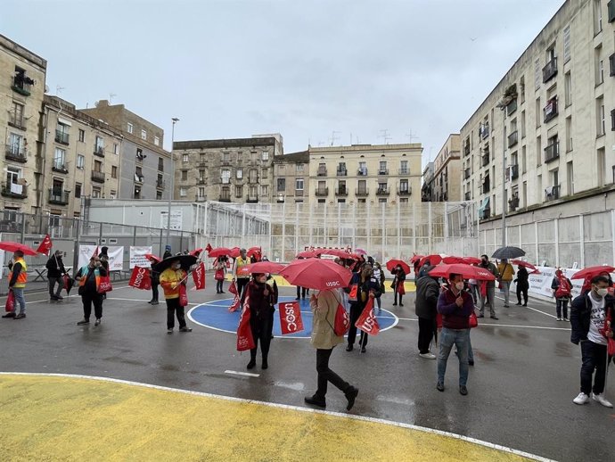 Persones es concentren a Barcelona en un acte convocat per la Va unir Sindical Obrera de Catalunya (Usoc)