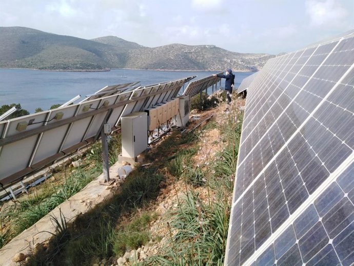 Placas solares de Cabrera.