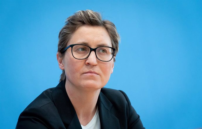 Archivo - 15 March 2021, Berlin: Susanne Hennig-Wellsow, party leader of Die Linke (The Left), attends a press conference a day after the state elections in Baden-Wuerttemberg and Rhineland-Palatinate. Photo: Kay Nietfeld/dpa