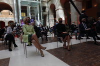 Cifuentes recibe la Medalla de Oro de la Comunidad "después de que la Justicia haya hablado tras un largo calvario"