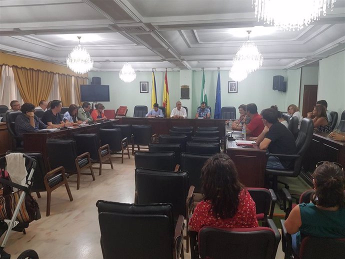 Archivo - Pleno del Ayuntamiento de San Juan de Aznalfarache (Sevilla) en una imagen de archivo