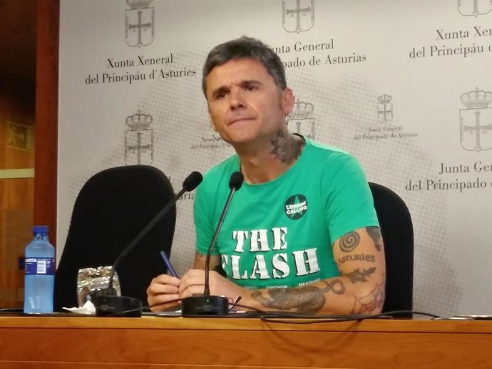 Archivo - El diputado de Podemos Asturias, Rafael Palacios.