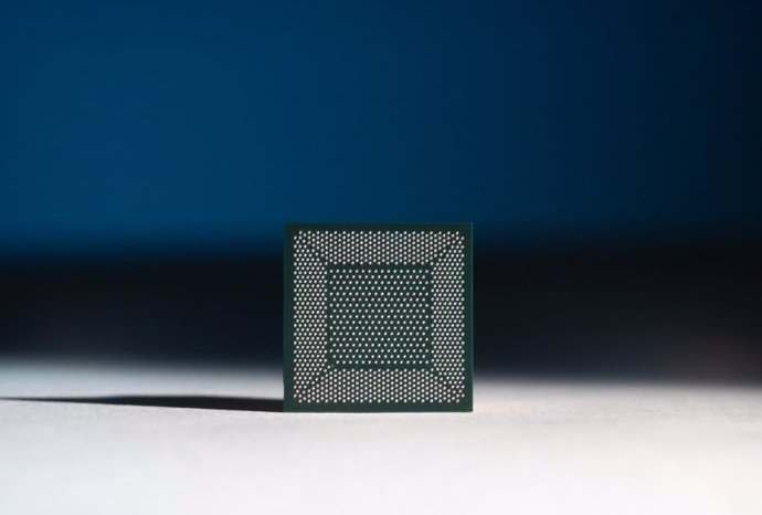 Archivo - Chip neuromórfico Loihi de Intel