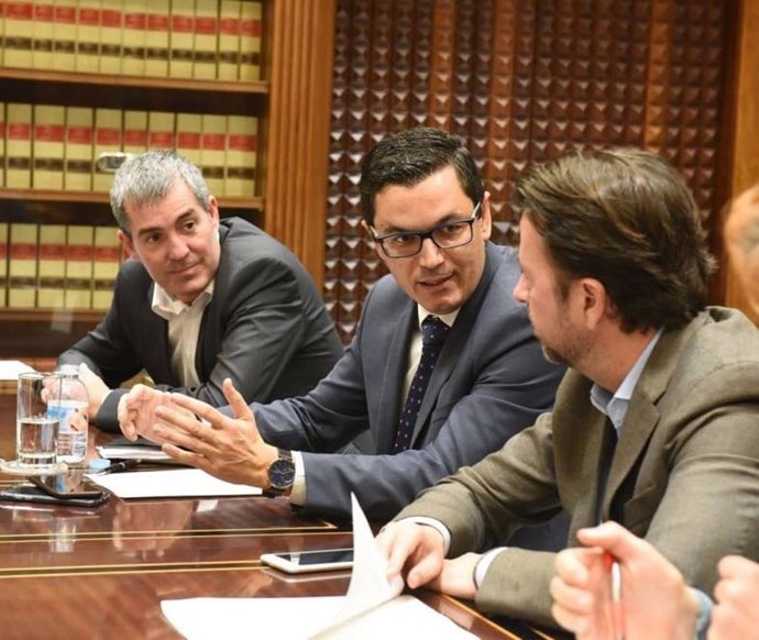 Archivo - Fernando Clavijo, Pablo Rodríguez y Carlos Alonso