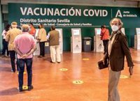 Andalucía se acerca a 910.000 personas con la vacuna completa, el 12,93% de los mayores de 16 años