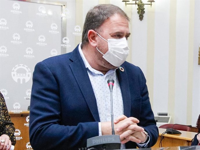 Archivo - Imagen de archivo del alcalde de Mérida, Antonio Rodríguez Osuna