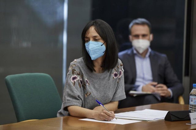 La delegada de Gobierno en Madrid, Mercedes González, durante una reunión del Plan Territorial de Protección Civil de la Comunidad de Madrid (PLATERCAM) sobre la pandemia en la región, a 5 de abril de 2021, en Madrid (España). 