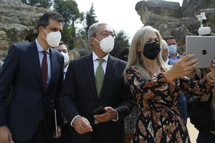 Junta activa una 'app' para conocer cómo era la ciudad romana de Itálica a través de la realidad virtual