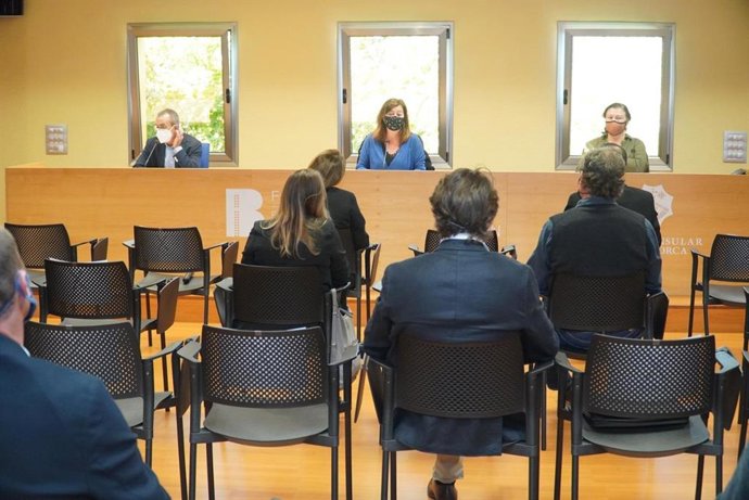 La presidenta del Govern, Francina Armengol, junto a los consellers Mae de la Concha y Juan Pedro Yllanes en Menorca