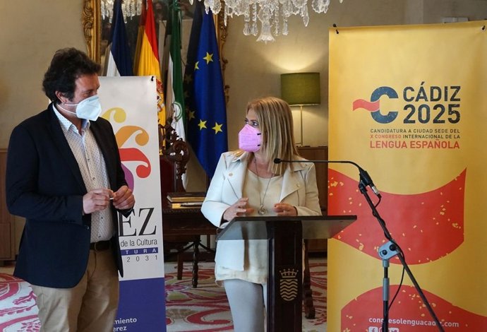 El alcalde de Cádiz y la alcaldesa de Jerez manifestado su apoyo a las candidaturas a las que aspiran ambas ciudades