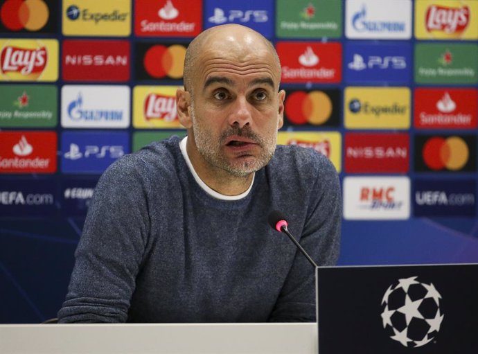 Archivo - Coach of Manchester City Pep Guardiola answers to the media during the post-match press conference following the UEFA Champions League, Group Stage, Group C football match between Olympique de Marseille and Manchester City on October 27, 2020 