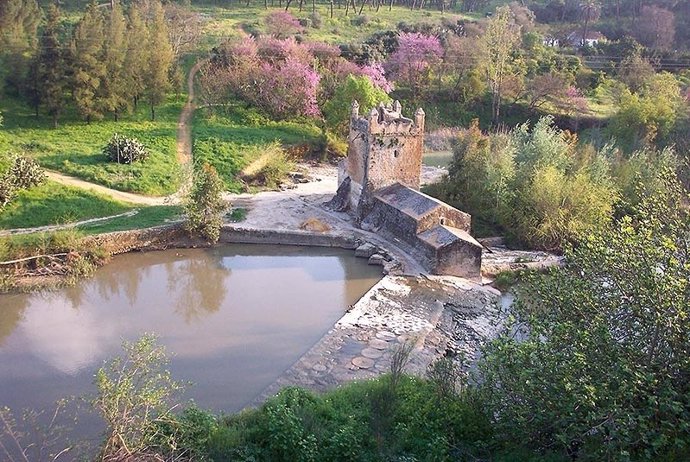 Molino del Algarrobo en la ribera del río Guadaíra, en Alcalá de Guadaíra (Sevilla).