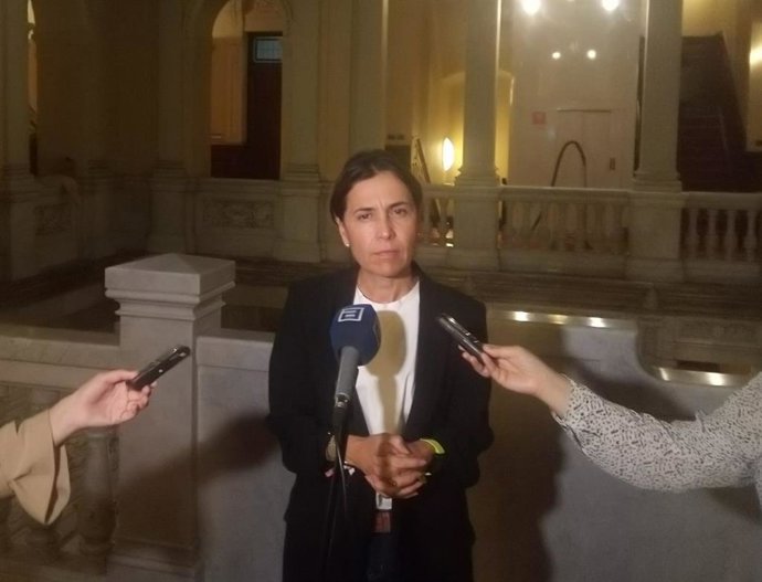 Archivo - La portavoz del Grupo Parlamentario Socialista en la Junta General, Dolores Carcedo.