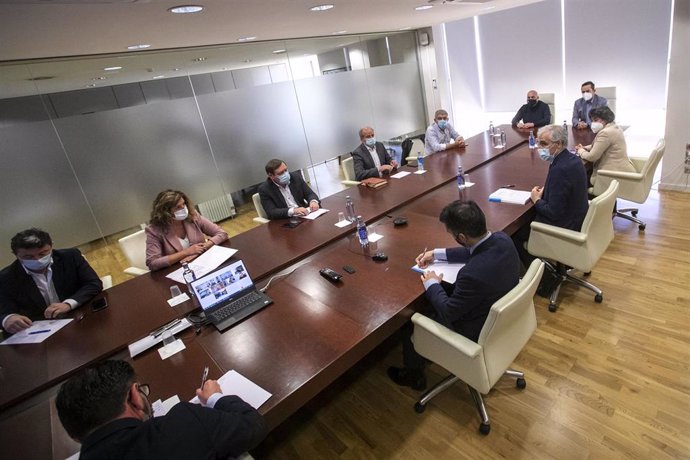 EL vicepresidente segundo Y conselleiro de Economía, Empresa e Innovación, Francisco Conde, se reúne con alcaldes de Ferrolterra, Eume y Ortegal para el diseño de las bases de un Pacto de Estado por Ferrol