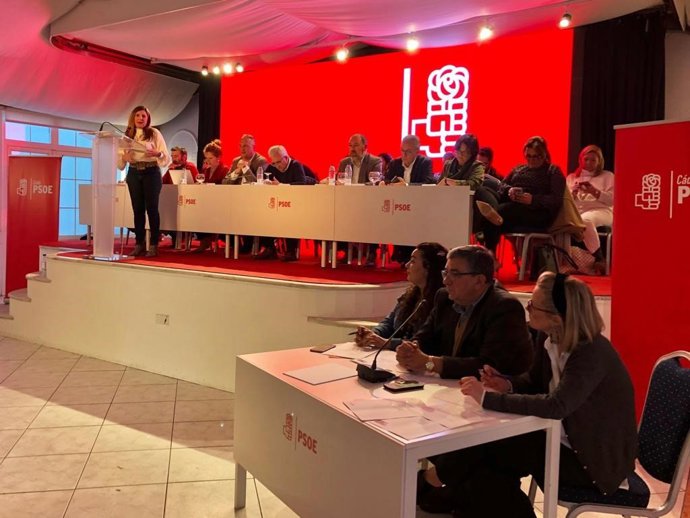 Archivo - Irene García, en el comité provincial del PSOE en Algeciras, en una imagen de archivo