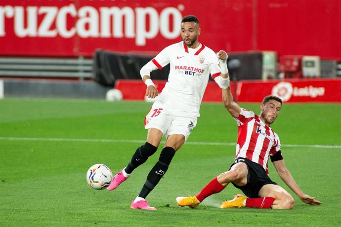 En-Nesyri (Sevilla) y De Marcos (Athletic)