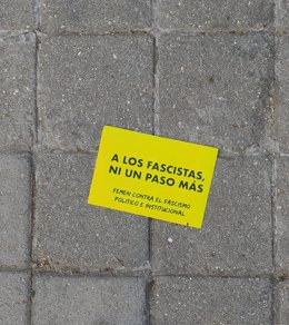 Panfleto arrojado por miembros de Femen en el colegio electoral donde vota Rocío Monasterio