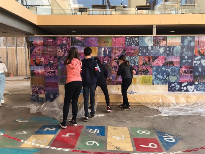 Imatge d'arxiu d'escolars