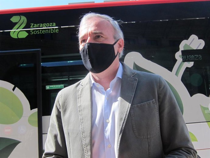 El alcalde de Zaragoza.  Jorge Azcón