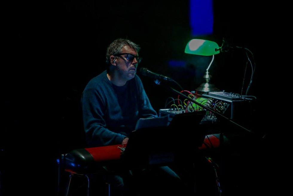 El músico Iván Ferreiro, durante un concierto en el MIRA Teatro, a 17 de abril de 2021, en Pozuelo de Alarcón, Madrid.