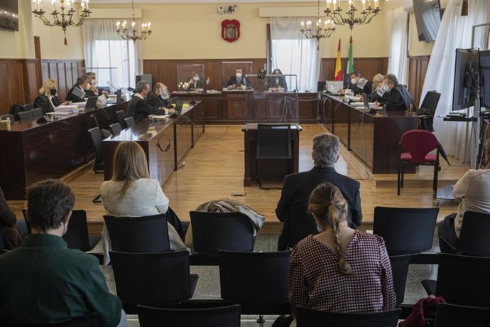 Primera sesión del juicio por la pieza del caso Invercaria de Juana Martín