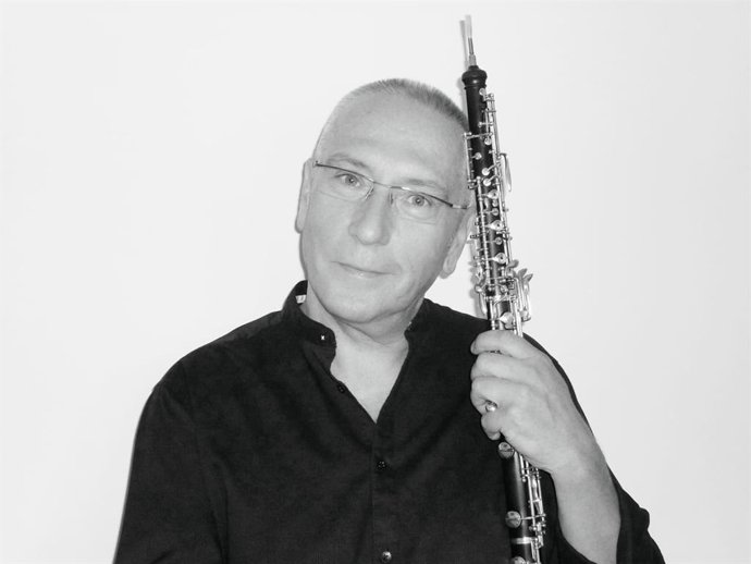 El solista oboe de la Sinfónica de Huelva, Javier Serra.